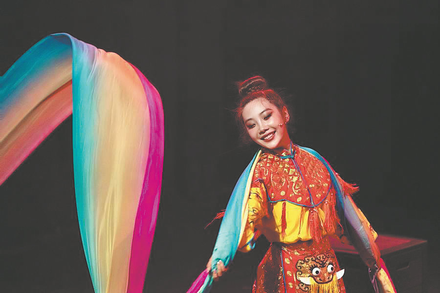 Source image accompanying: Chinese opera meets Oscar Wilde in intercultural production